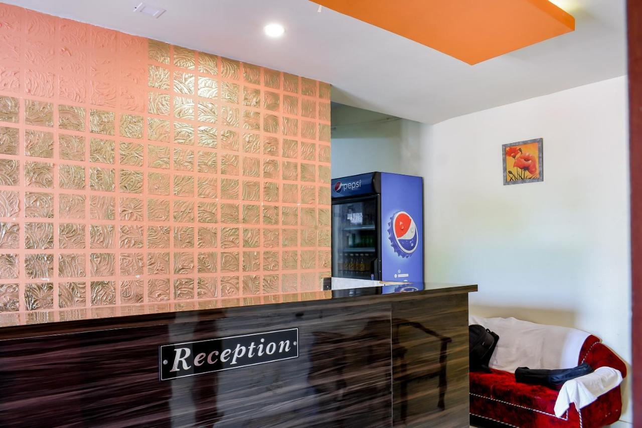 Capital O 67249 Hotel Planet ブバネーシュワル エクステリア 写真