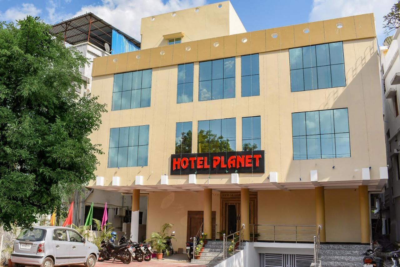Capital O 67249 Hotel Planet ブバネーシュワル エクステリア 写真